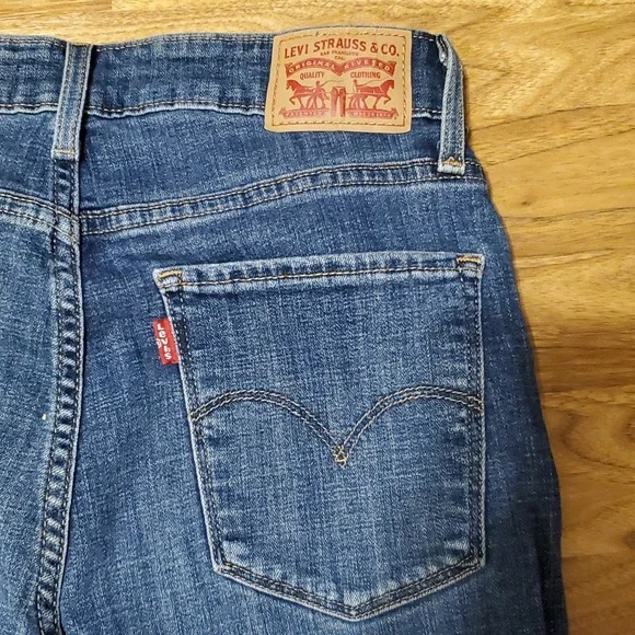 Levi's 721 High Rise Skinny Womens Distressed Jeans Size 28 (Length 30) - Picture 14 of 15